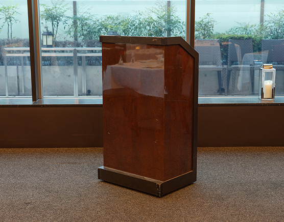 演台（司会台）