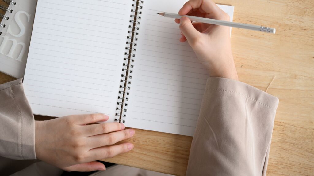 同窓会の時期はいつがいい？月別一覧と決め方4ステップ